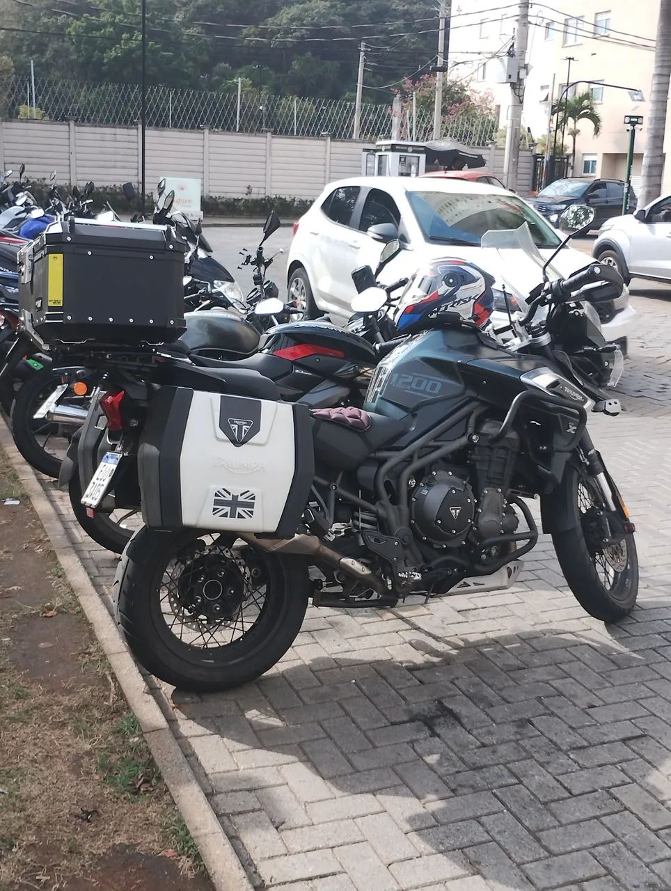 Tiger 1200 XCA