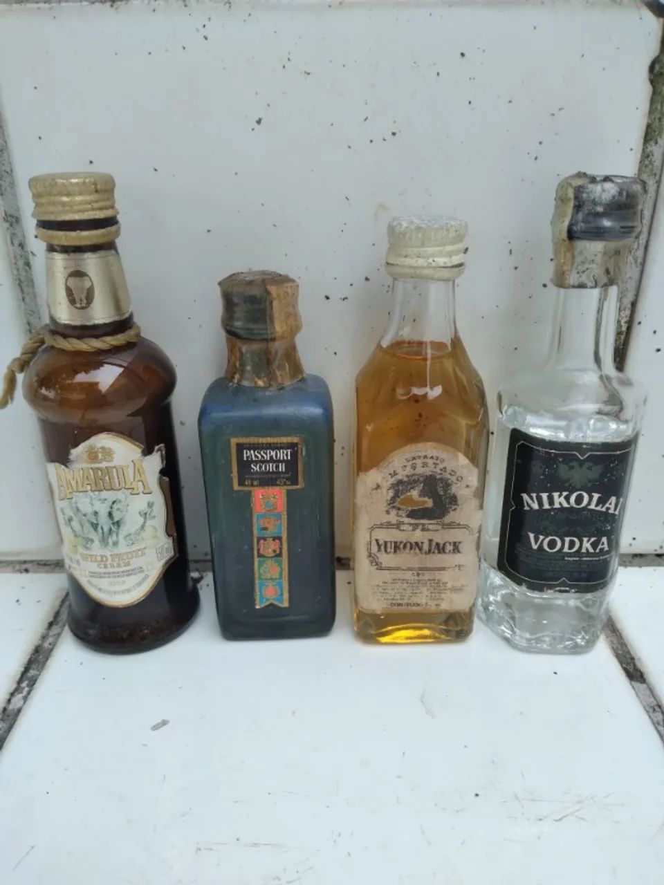 Miniaturas de garrafas - Foto 2