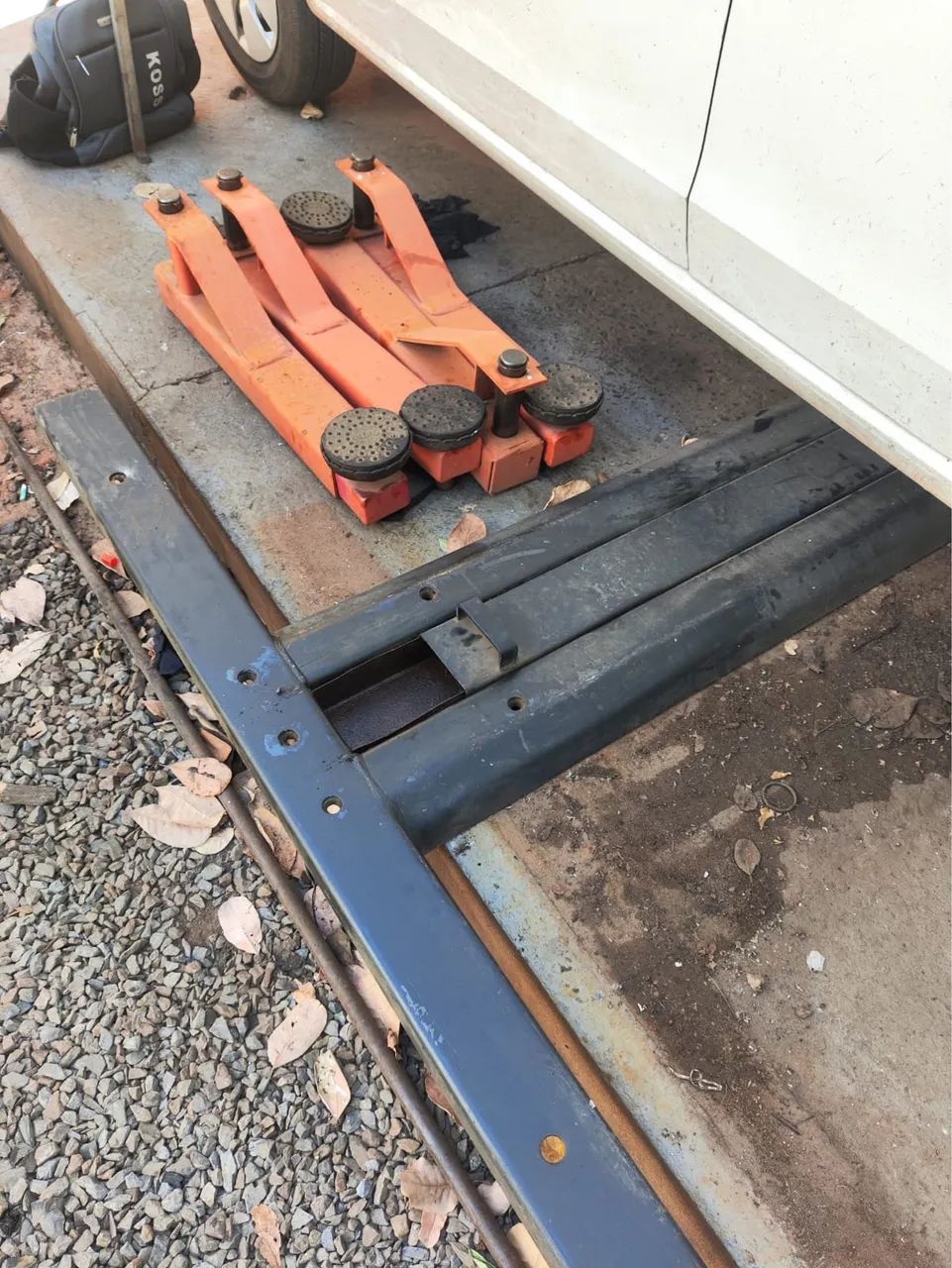 Elevador Automotivo - Trifásico (2.500 kg) - Foto 4
