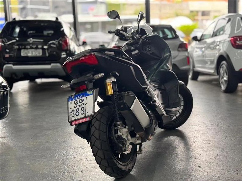 Honda Adv - Foto 4