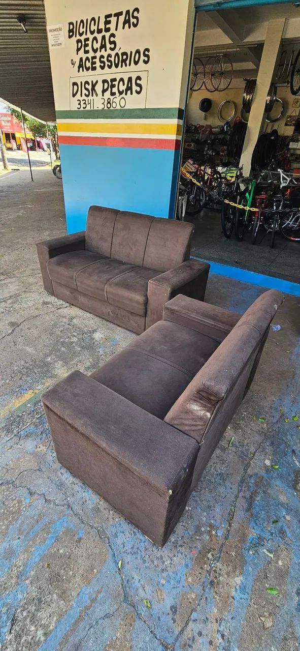 jogo sofa 2 e 3 lugares usado marcas de uso ENTREGA GRÁTIS  - Foto 5
