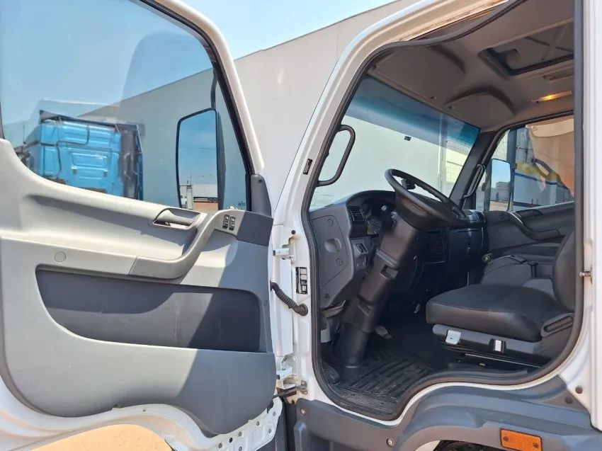 Mercedes Benz Accelo 1016 Carroceria Graneleira 5,40m - Foto 9