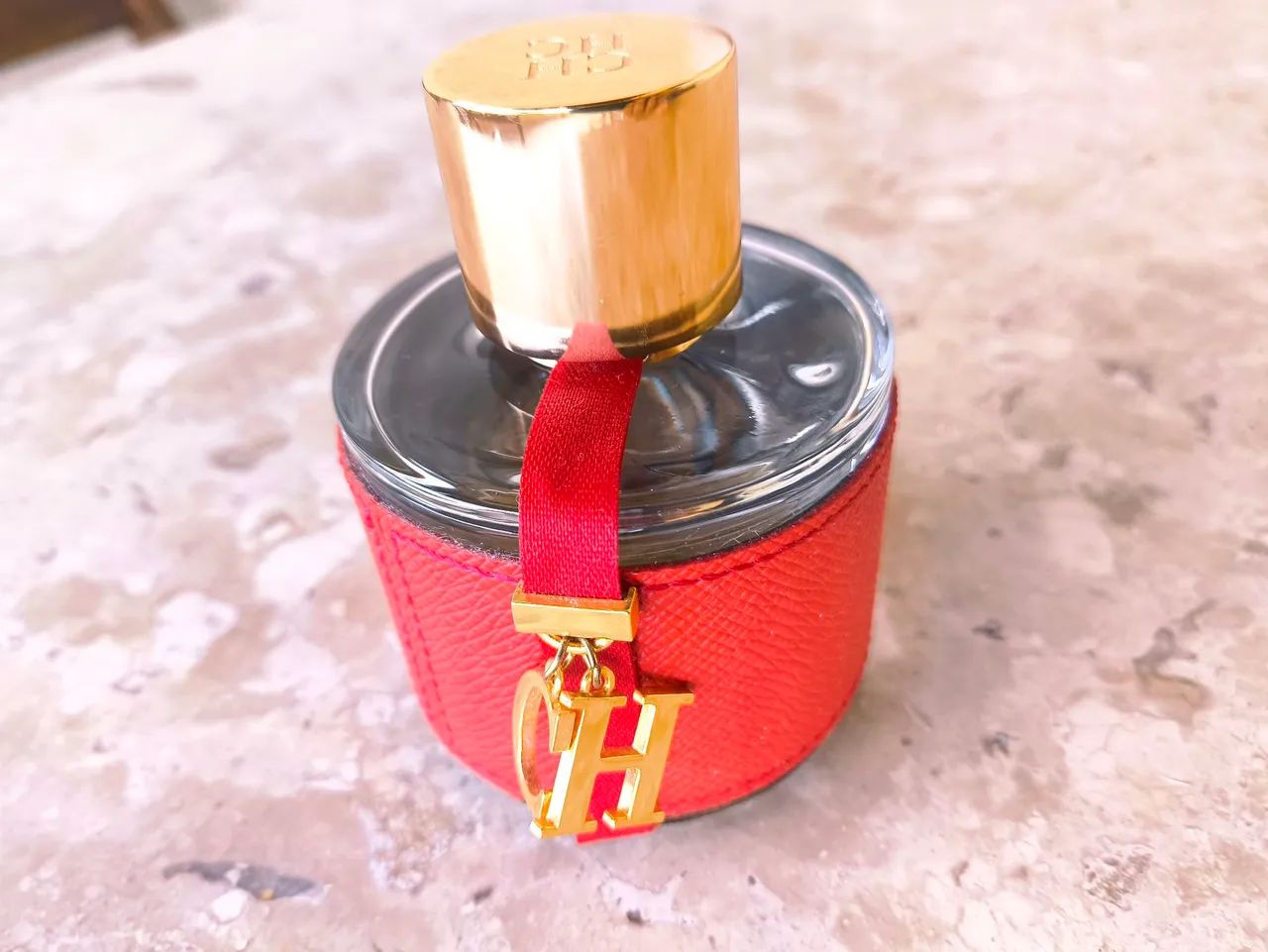 Perfume Carolina Herrera original - Vendo ou troco  - Foto 3