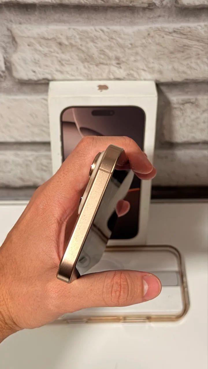 iPhone 16 Pro Max - Foto 3