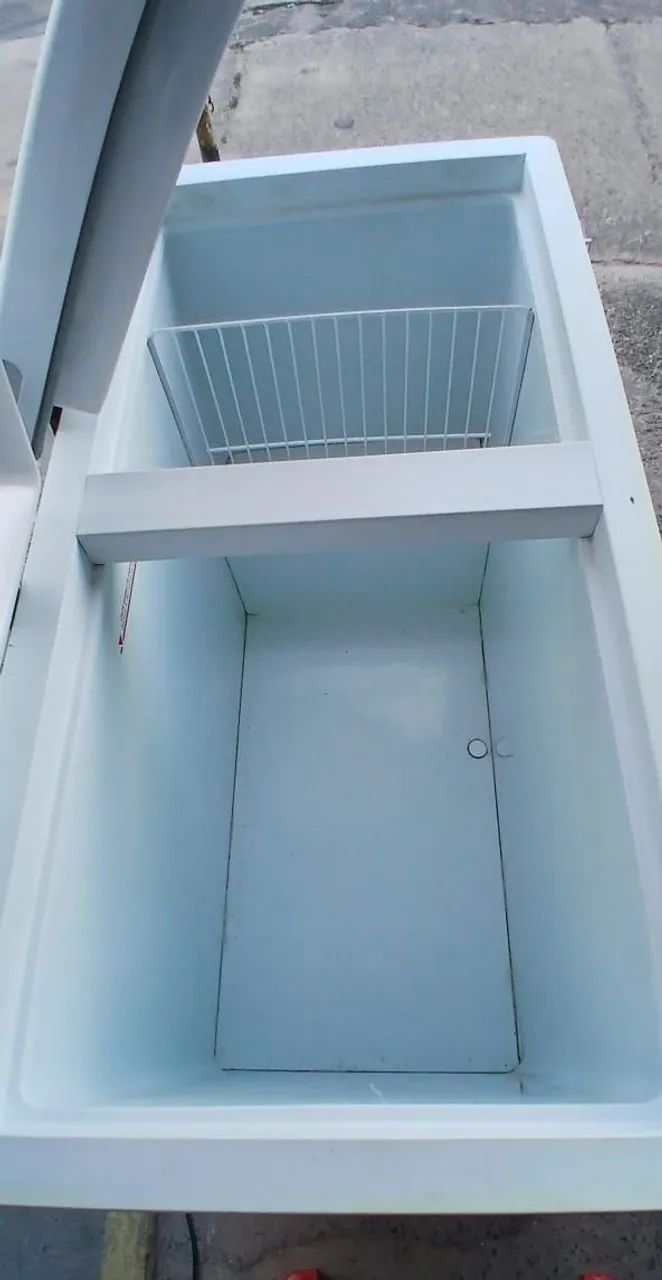 freezer horizontal fricon 411 litros 127V novo  - Foto 4