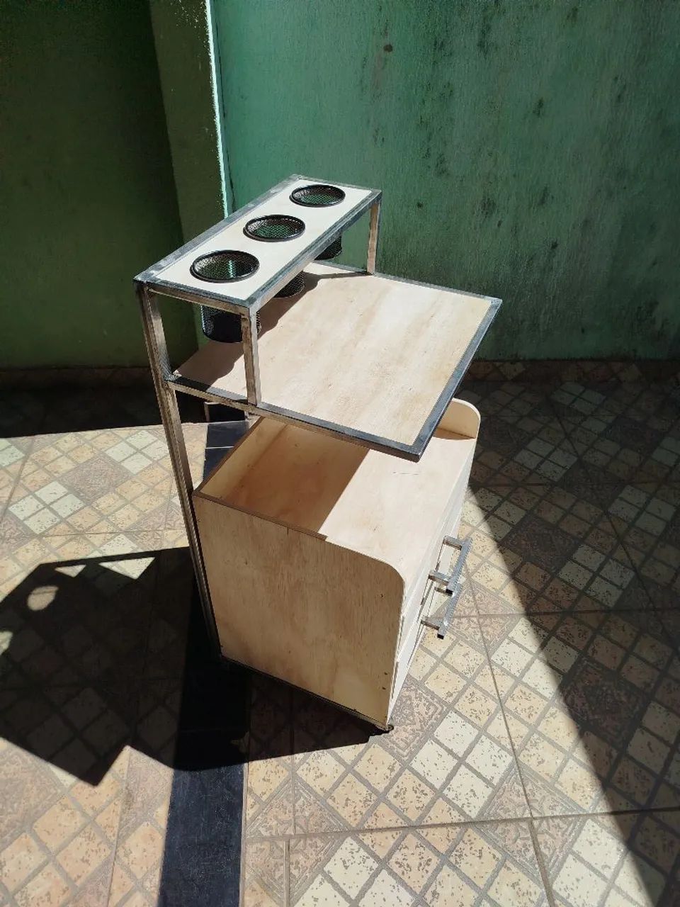 Carrinho multiuso salão  - Foto 2