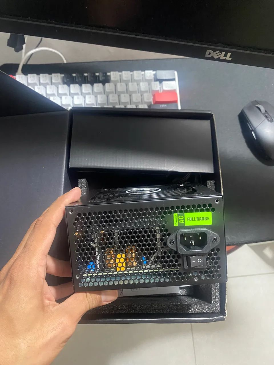 Fonte GameMax 600W  -  80 PLUS - Foto 3