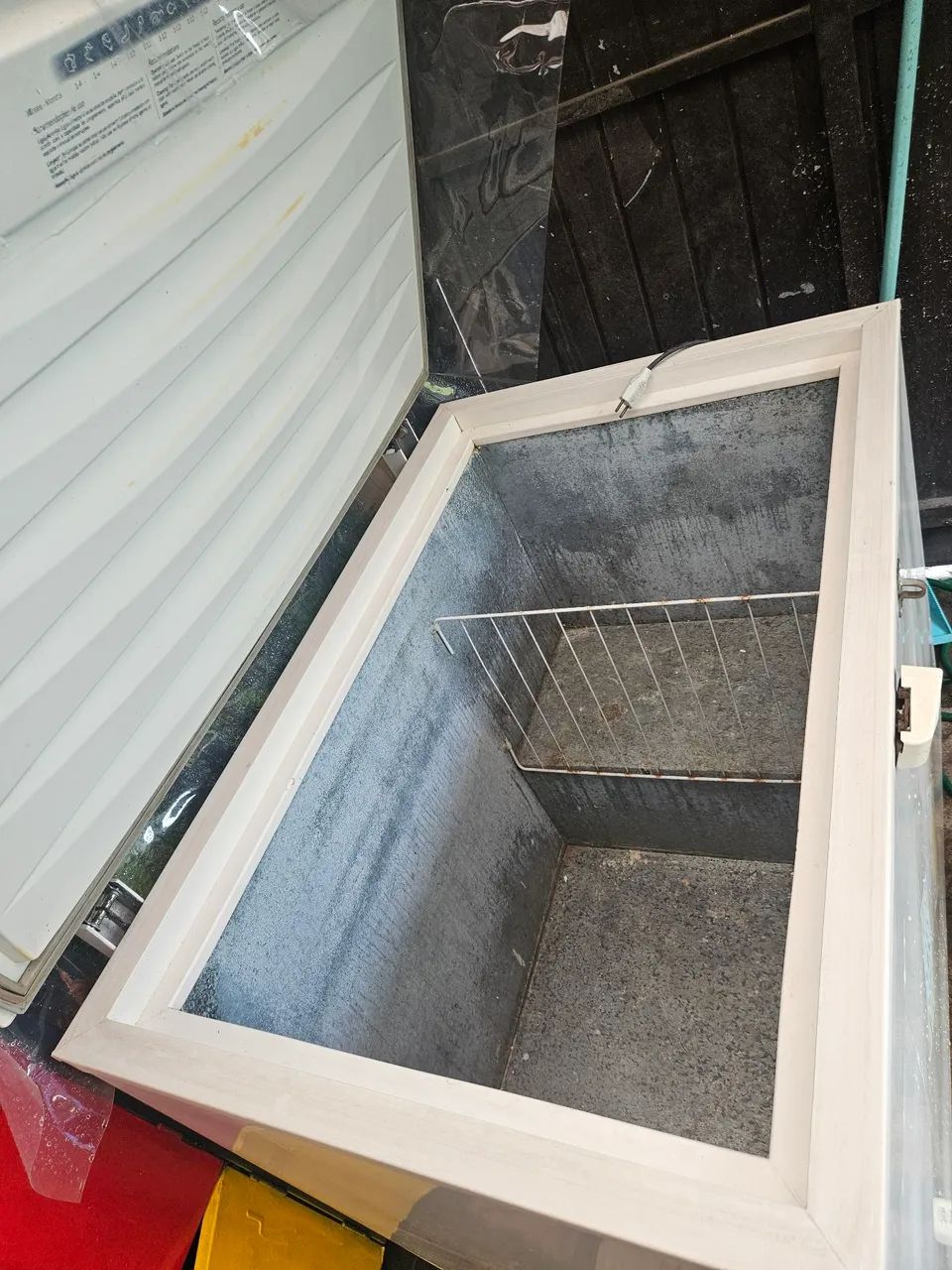Freezer FUNCIONANDO EM OTIMO ESTADO - Foto 2
