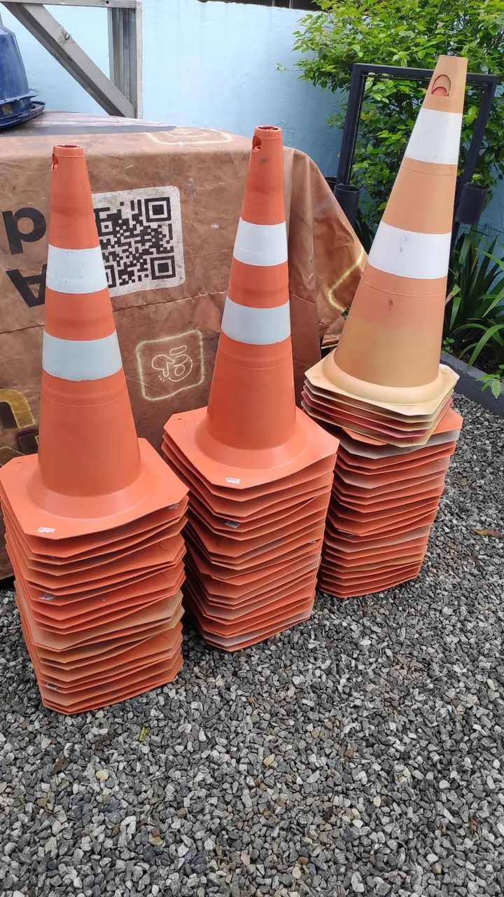 Cones de sinalização - Foto 4