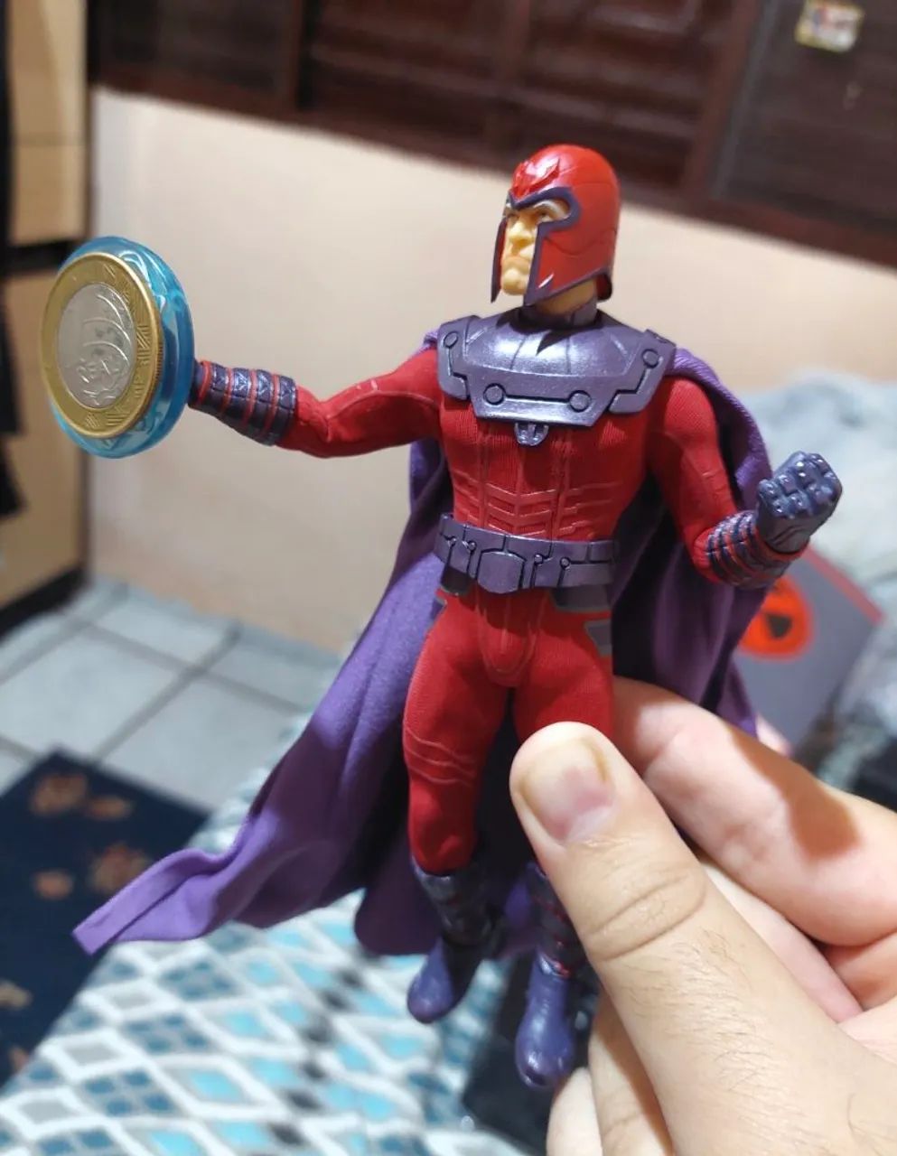 Mezco Magneto