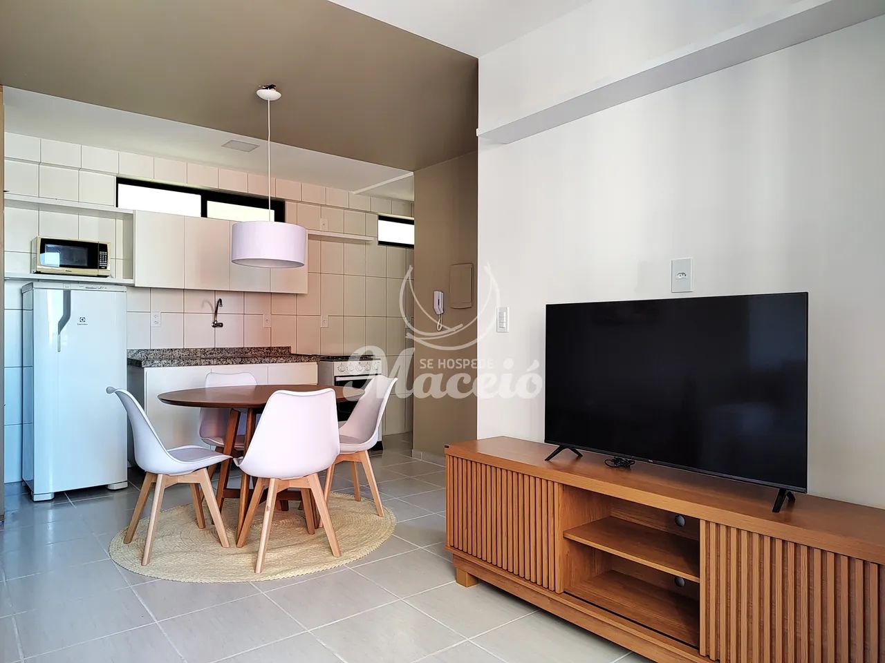 Quarto e sala decorado e mobiliado em localização privilegiada em Maceió - Foto 4