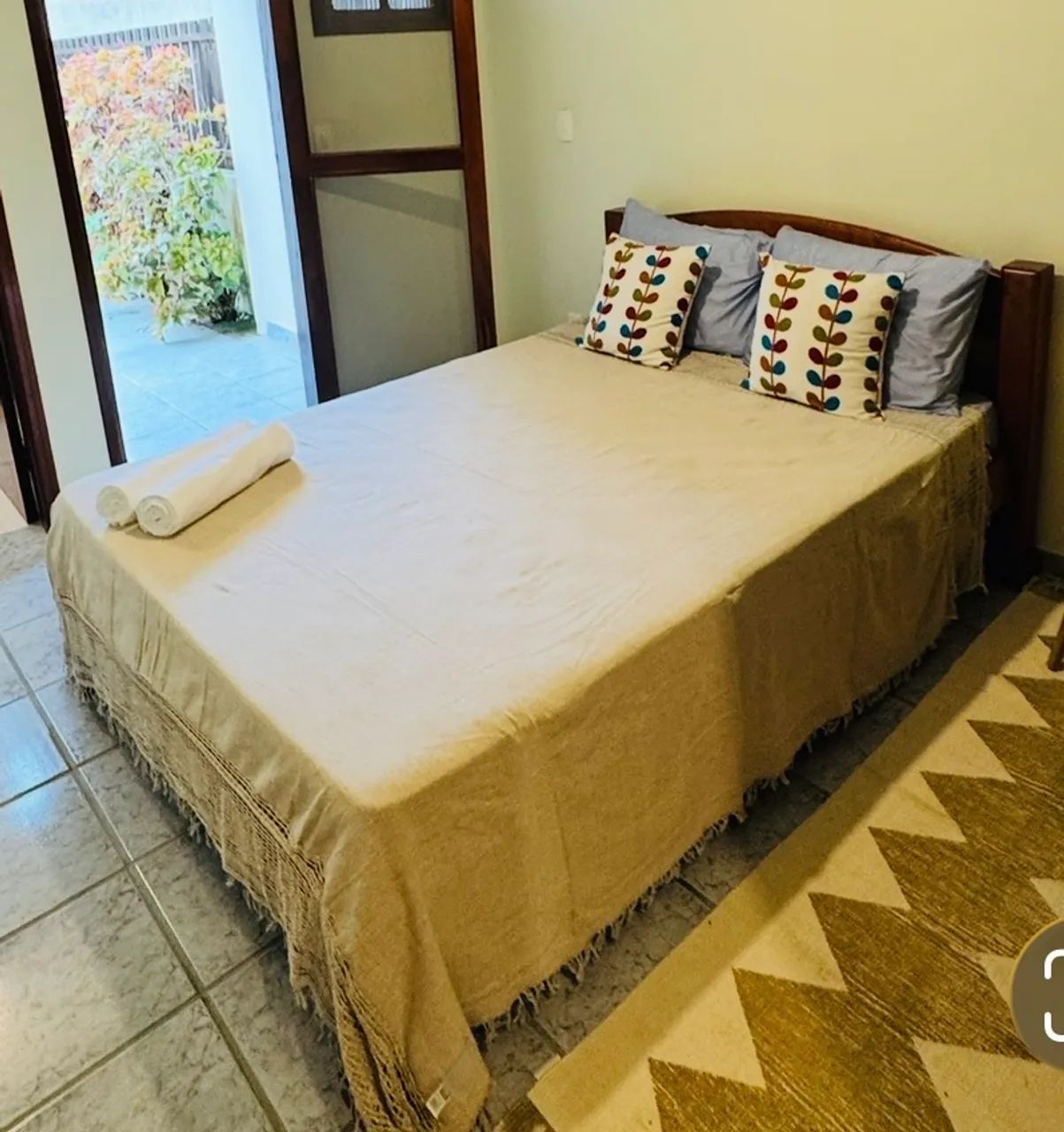 Cama casal madeira maciça com colchão - Foto 3
