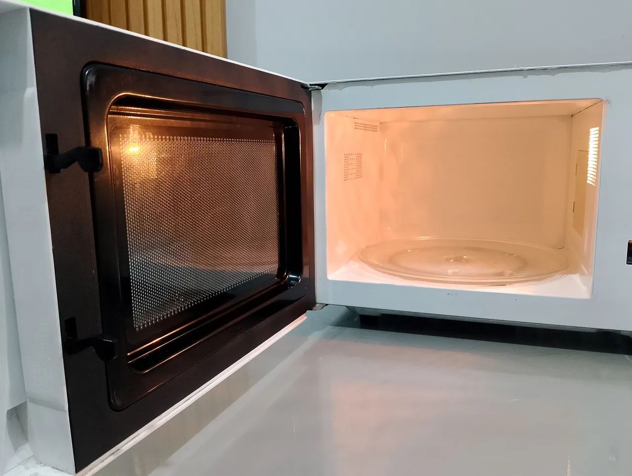 Microondas Panasonic bem conservado  - Foto 3