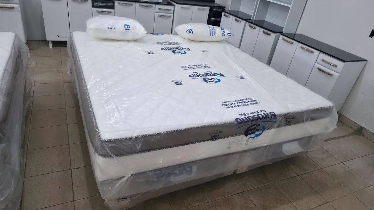 Cama box super King molas ensacadas nova 