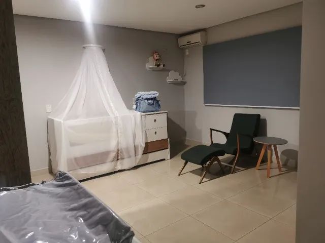 Berço Multifuncional Divicar , com cama auxiliar,  cômodas e colchões 