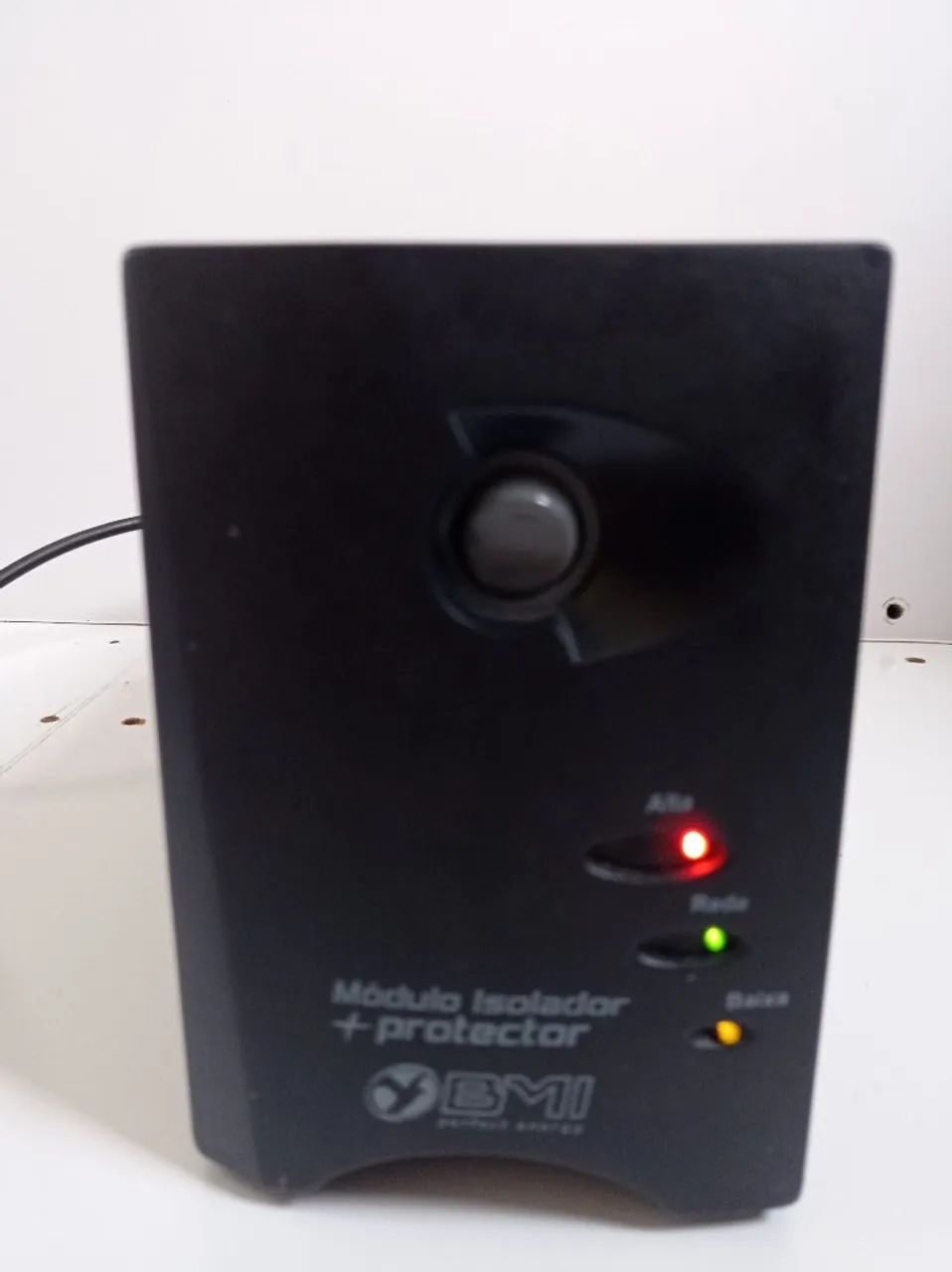 Módulo Isolador Protetor BMI Bivolt 400W Tipo Estabilizado - Foto 3