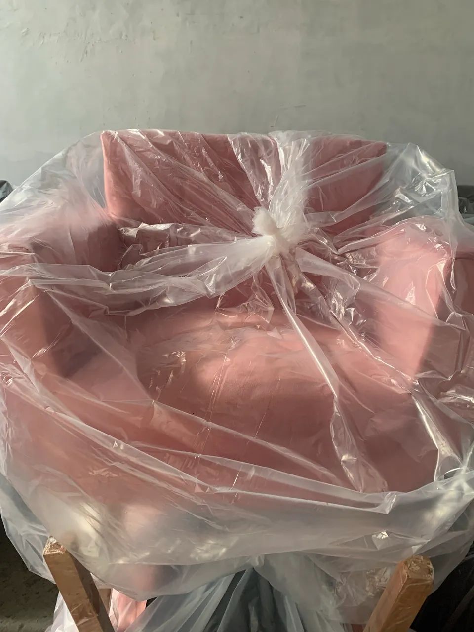 Poltrona Rosa UNIDADE - Foto 2