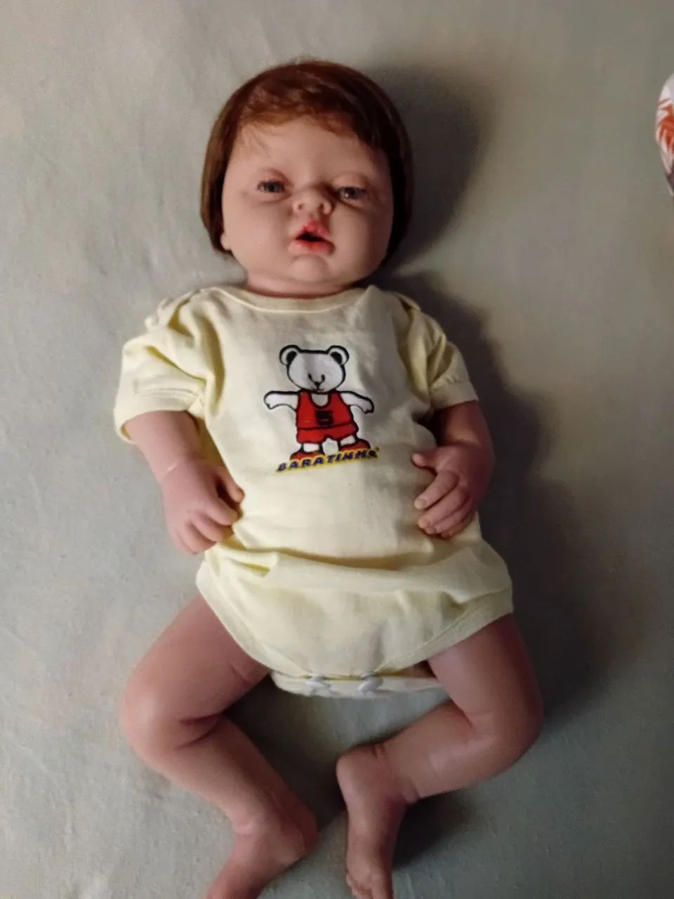 Bebê de silicone sólido 