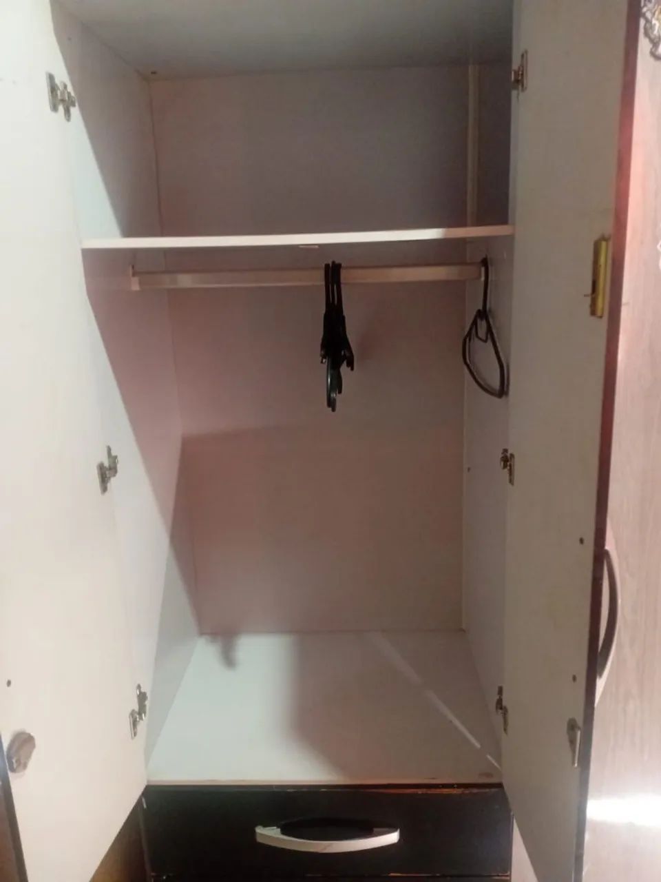 Guarda roupa de solteiro  - Foto 4