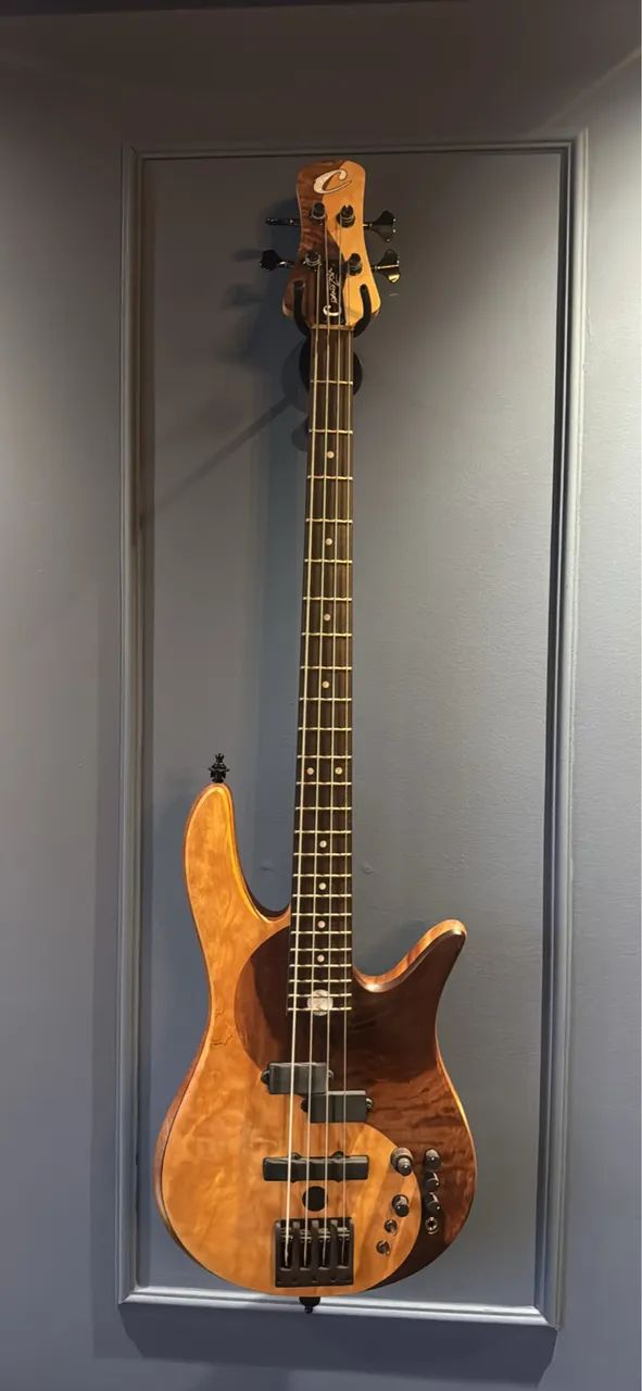 Baixo Camazon custom Yun Yang  - Foto 5