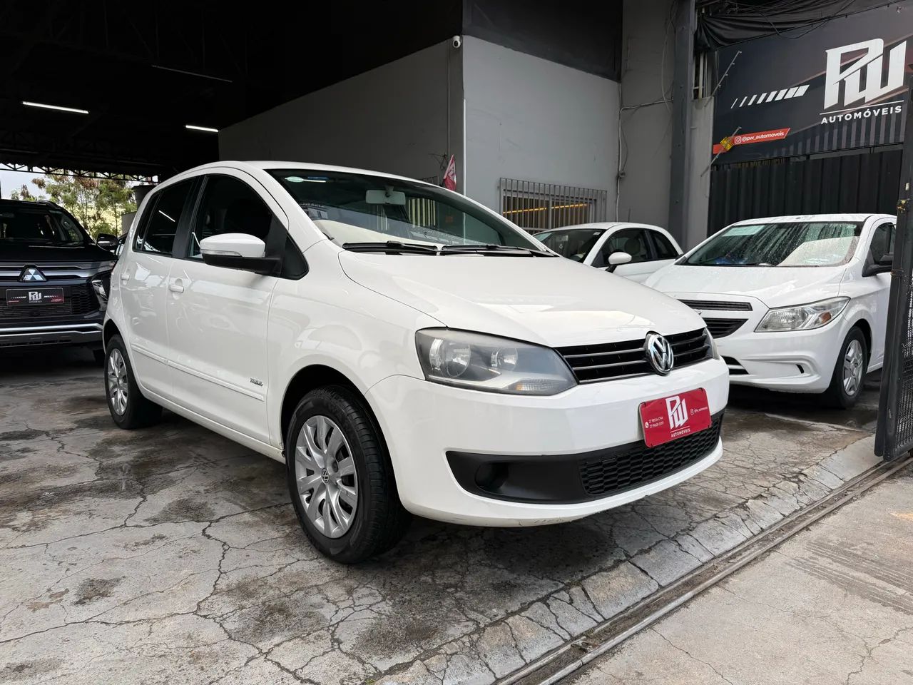 Volkswagen Fox Fox 1.0 Mi Total Flex 8V 3p 2013