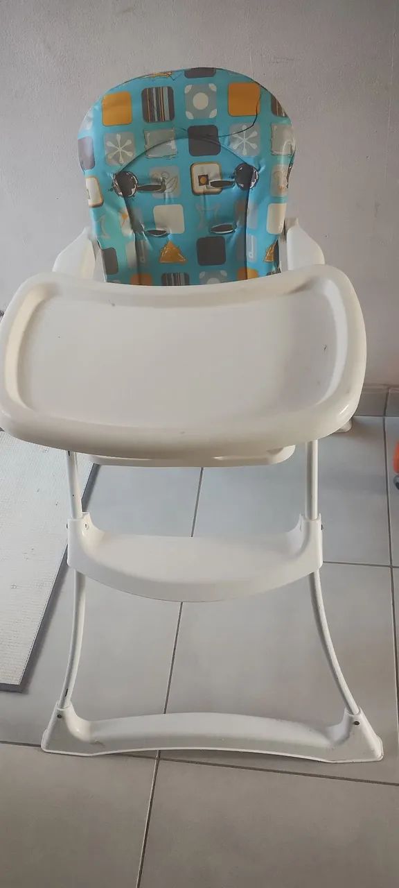 Cadeira de alimentação 