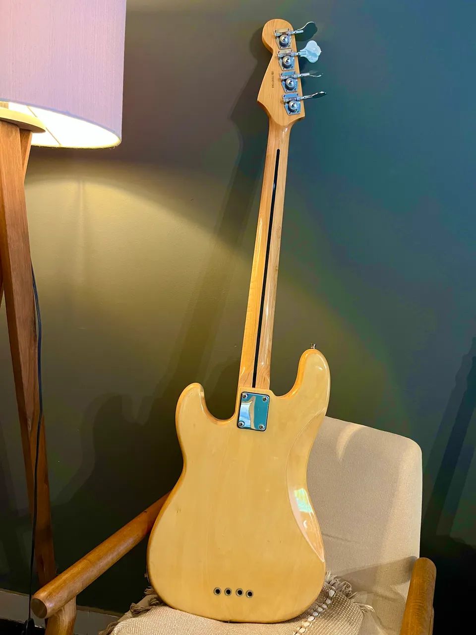 Contra baixo fender pj 4 cordas  China - Foto 3