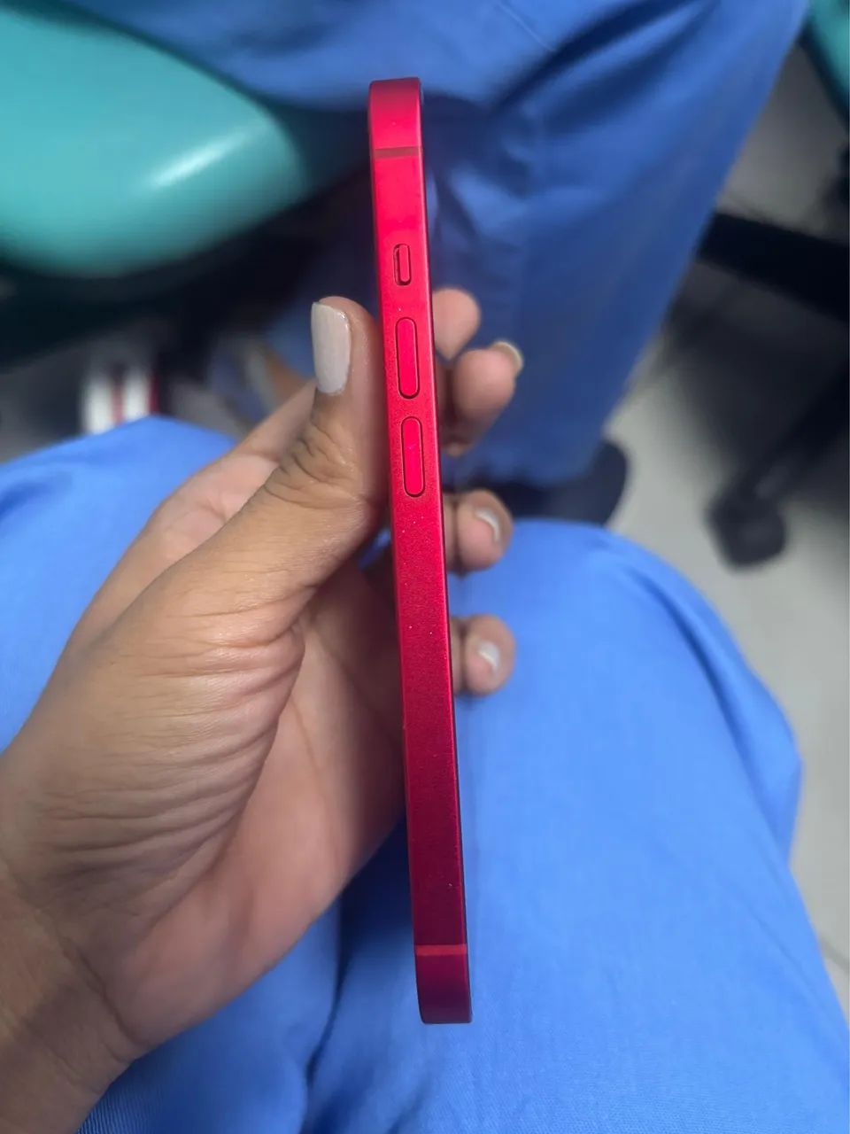 iPhone 14 , Red , 128 gigas . - Foto 5