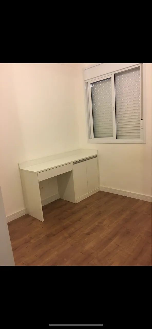 Escrivaninha de MDF