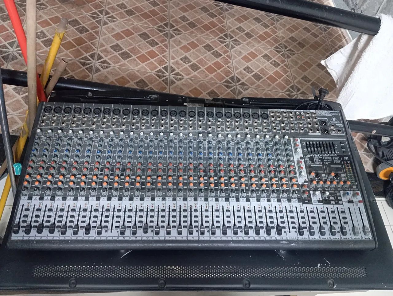 Pedais de guitarra 
