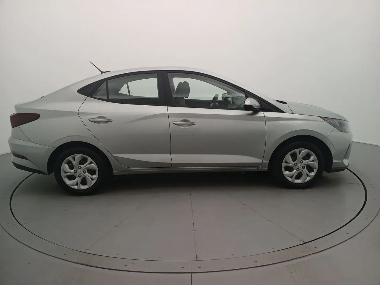 Hyundai HB20S Comfort Plus 1.0 TB Flex 12V Mec., foto 6 de 18