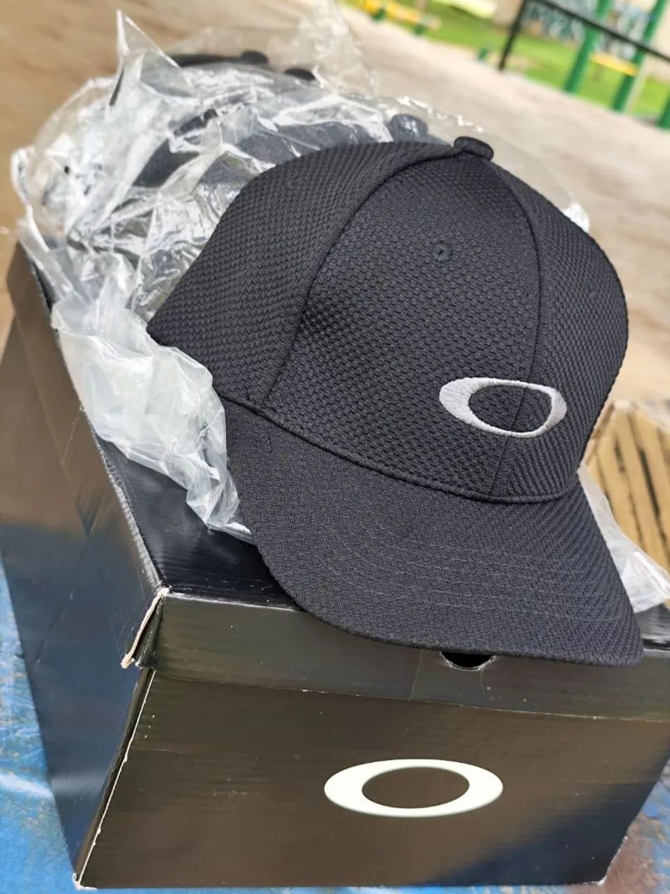Boné Oakley 