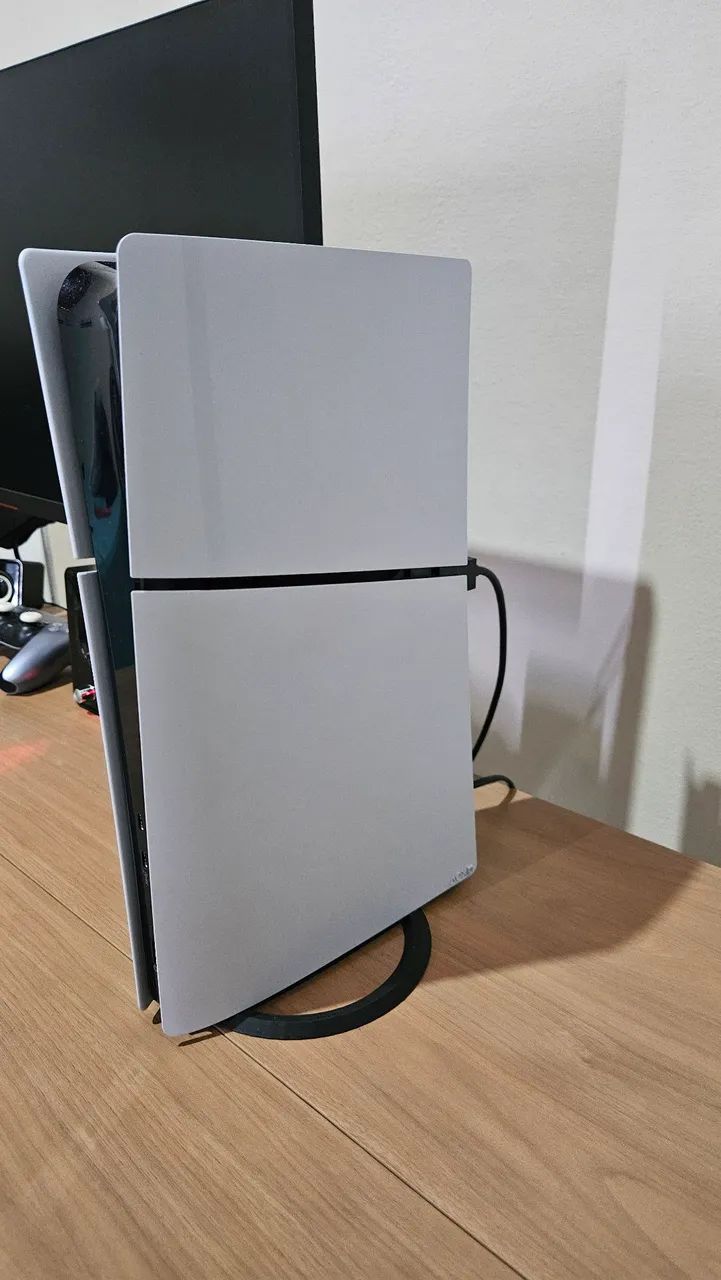 Ps5 Slim 1T com 2 controles - Foto 3