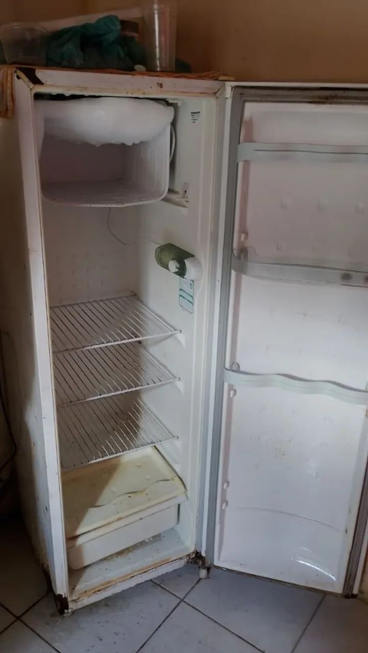 Vendo geladeira  - Foto 2