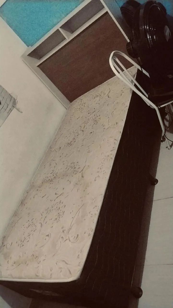 Vende-se cama box solteirão+ colchão  - Foto 3