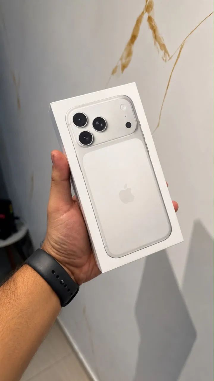 IPHONE 17 PRO MAX LACRADO / SILVER e AZUL - Foto 3