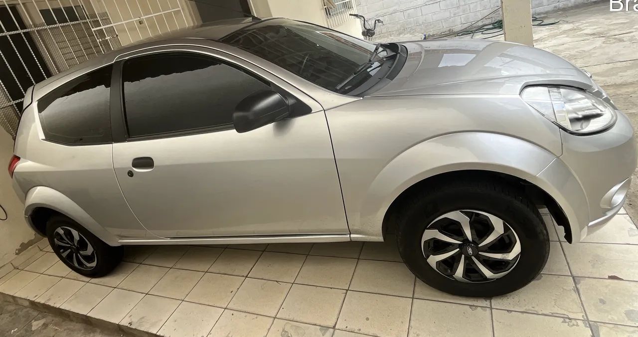 Ford KA 1.0 Tecno 8V Flex 3P 2011 - Foto 2