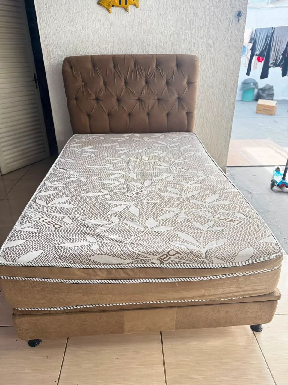 Cama solteirão com colchão rígido magnético  - Foto 3