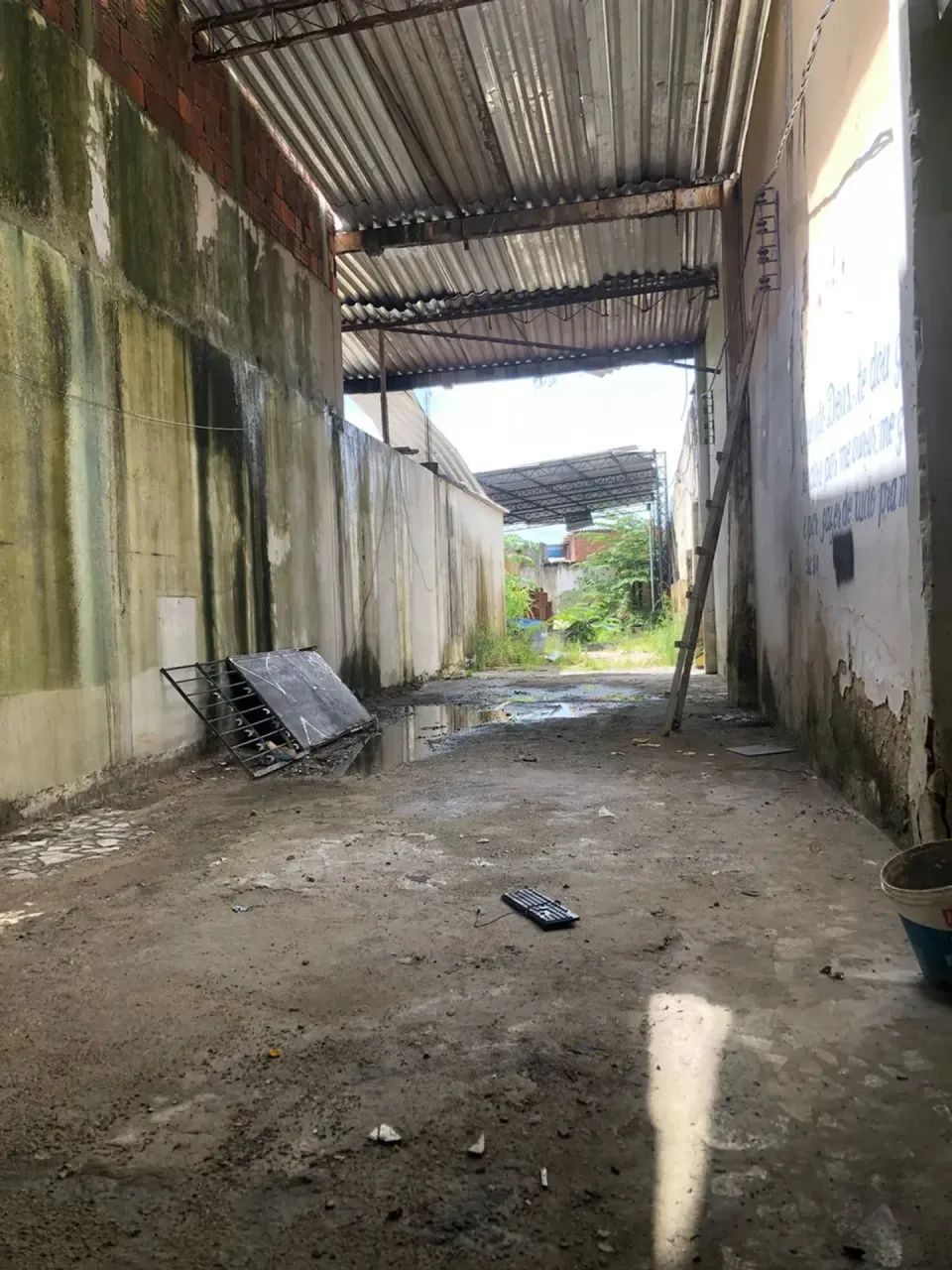 ALUGO: Galpão 700m²  Próximo ao Polo Comercial - Foto 2