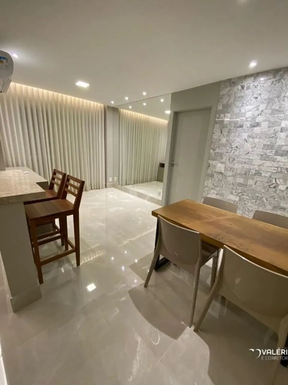 LOFT NO UMARIZAL COM 48M², 01 VAGA!