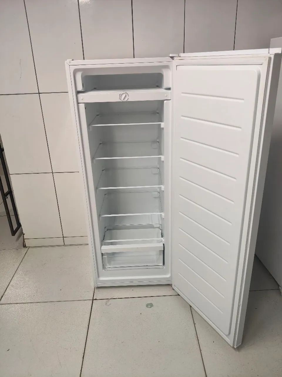 Vende um freezer vertical  - Foto 4