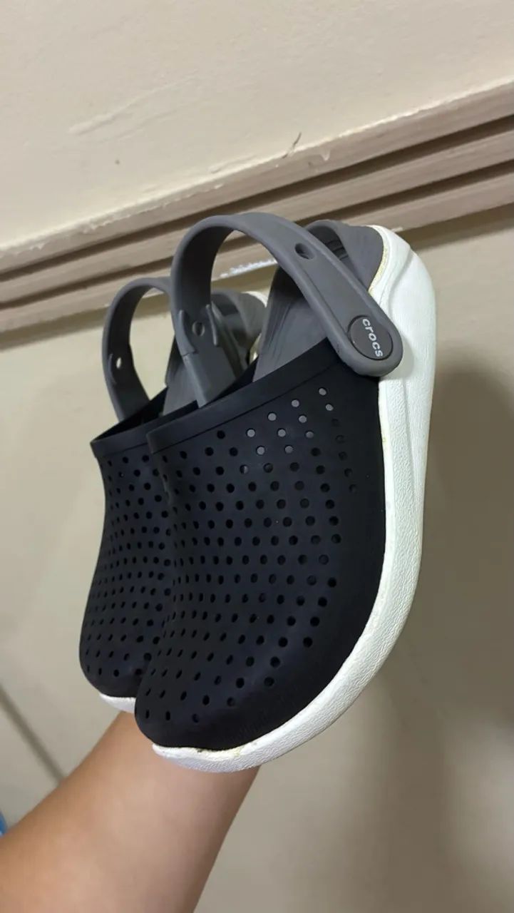 Vendo Crocs Clog  - Foto 2
