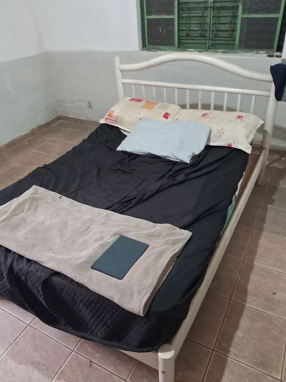 CAMA CASAL + COLCHÃO 