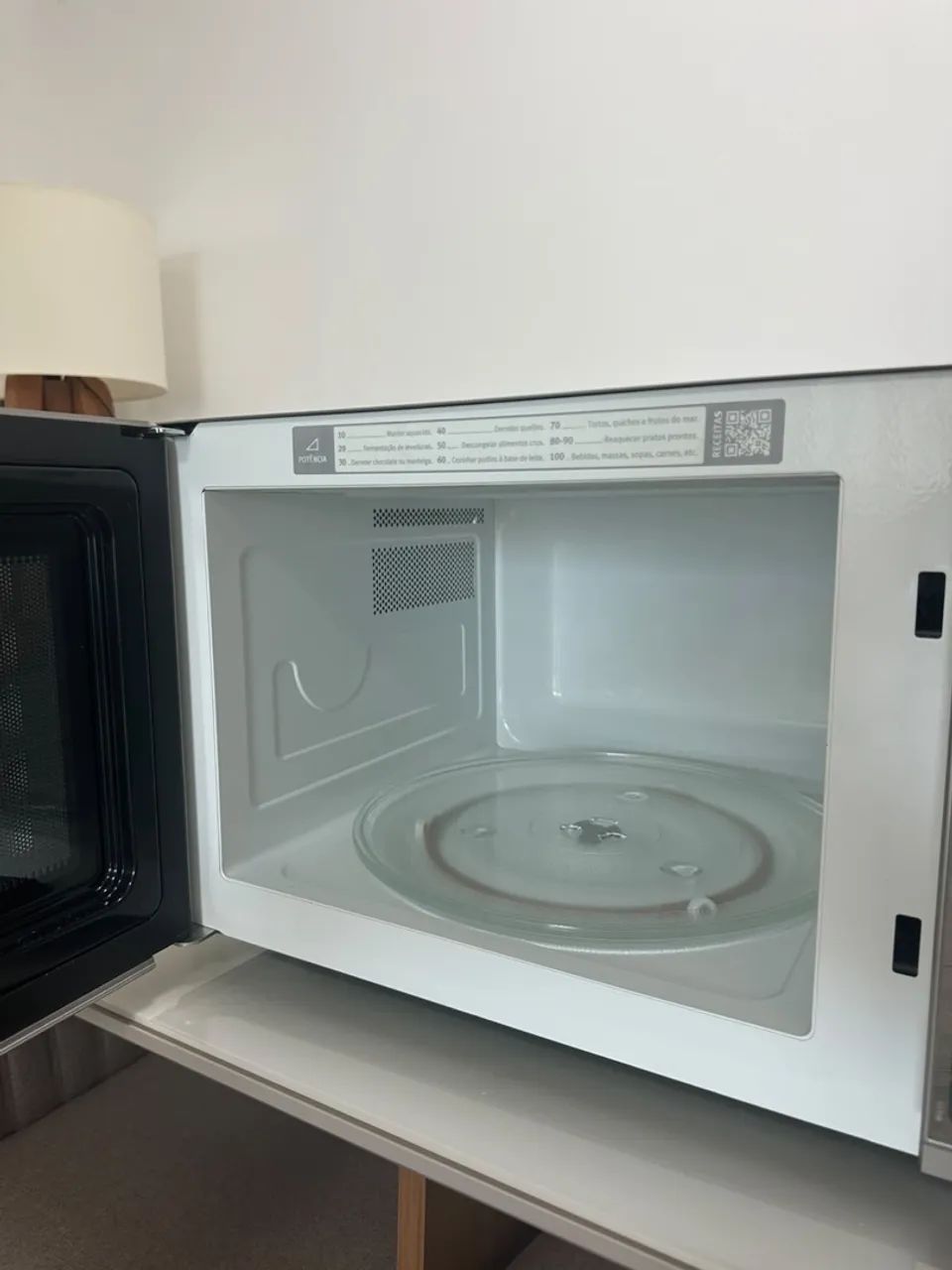 Microondas Eletrolux 31L - Foto 4