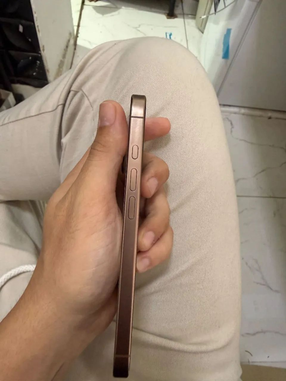 iPhone 16 pro  - Foto 2
