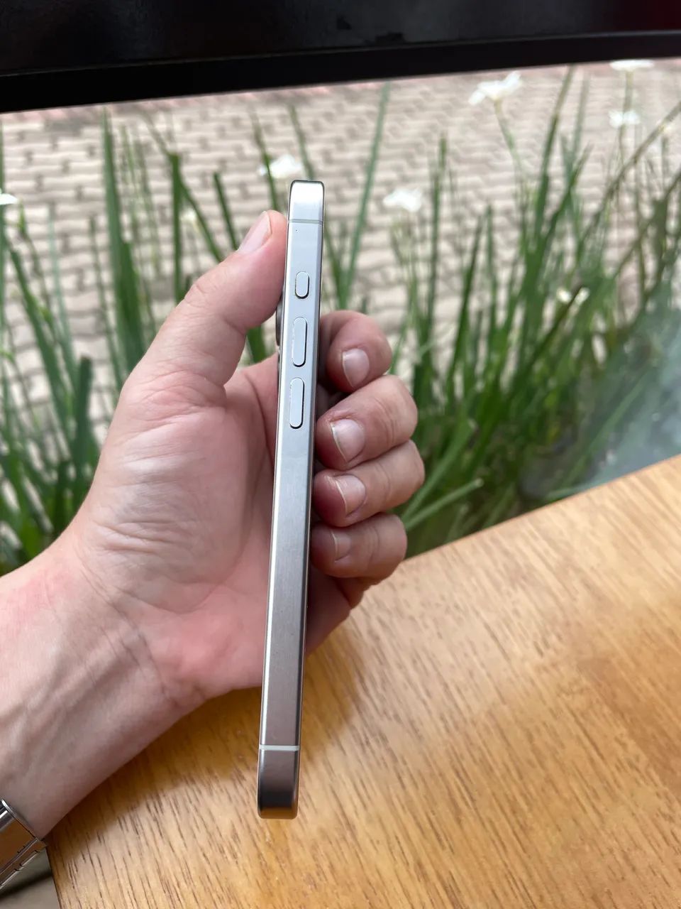 iPhone 15 pro - Foto 3