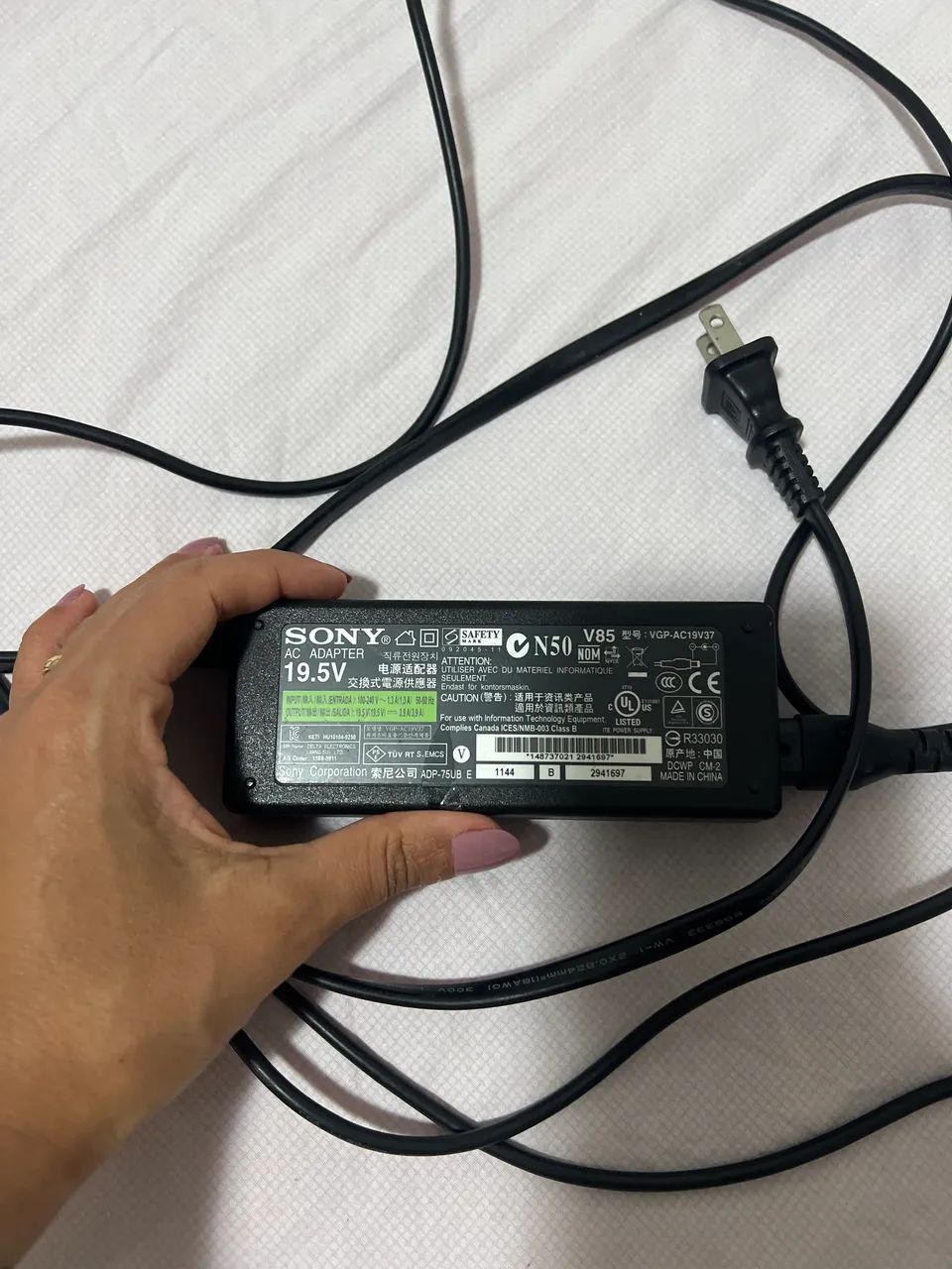 Fonte de Notebook - Sony VGP - AC19V37 original