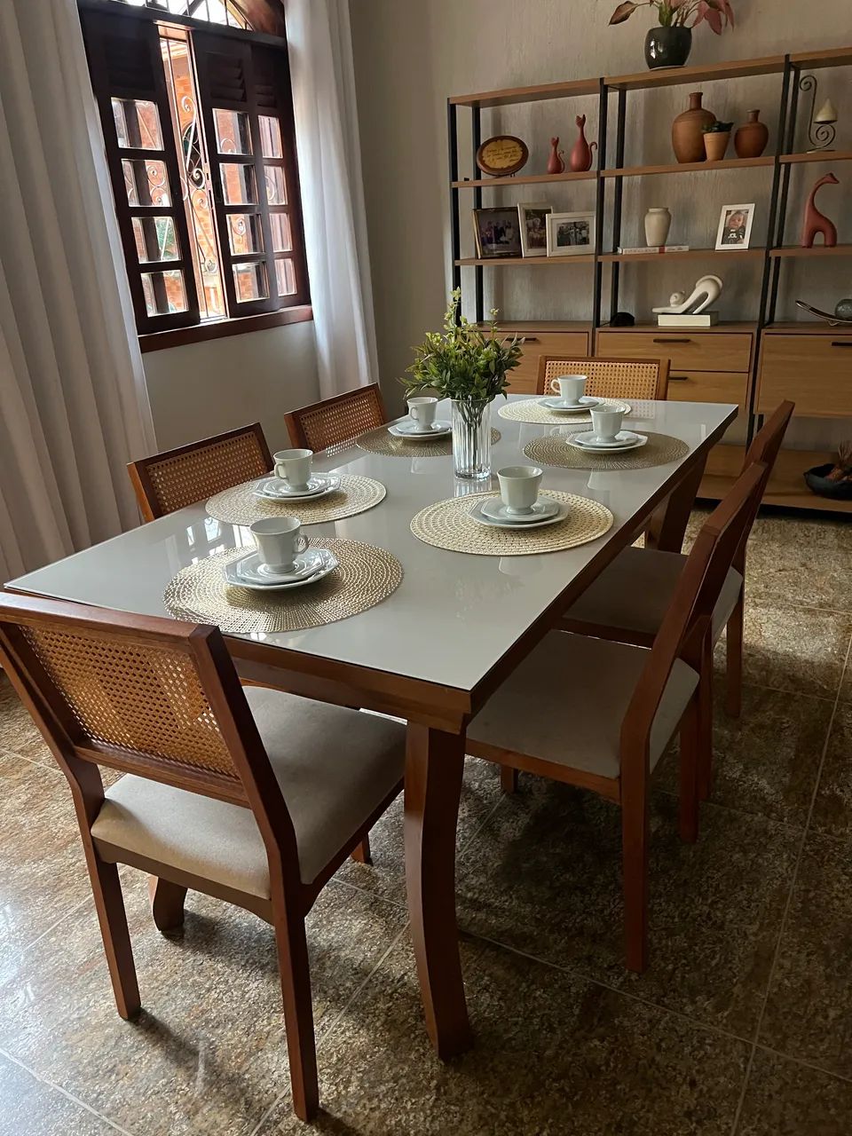 Mesa de jantar madeira maciça 