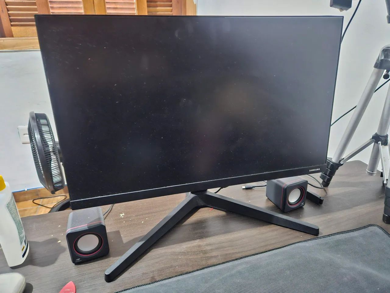 Monitor samsung com defeito 