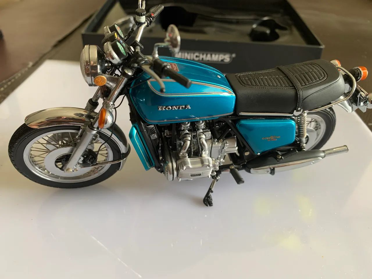 Honda Gold Wing 1:12 Minichamps - Hobbies e coleções - Jardim